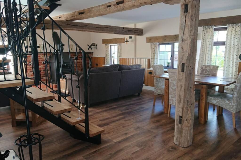 Lowlands Cottage Beccles Bagian luar foto