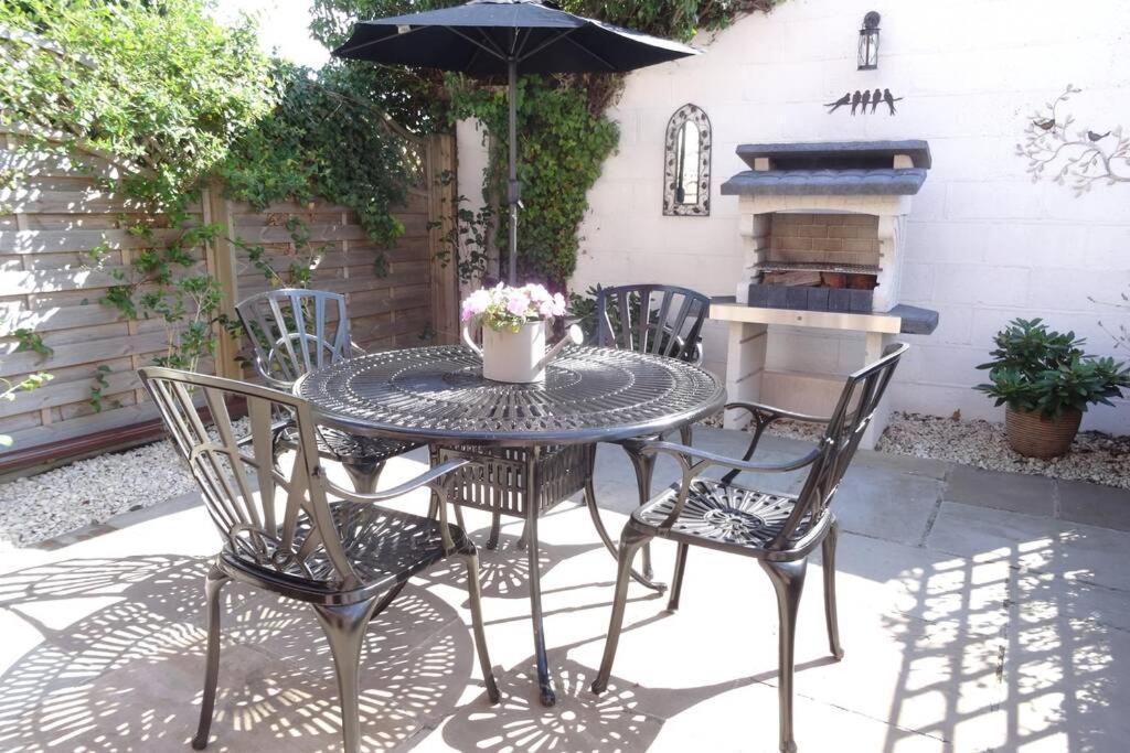 Lowlands Cottage Beccles Bagian luar foto